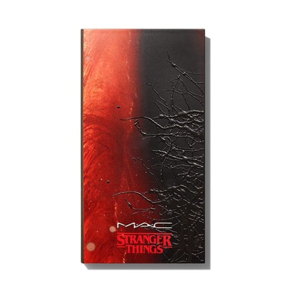 1/2 PRICE✅ MAC STRANGER THINGS 2 PC SET: The Void Eye Palette + Eye Brush  NEW - Picture 11 of 17